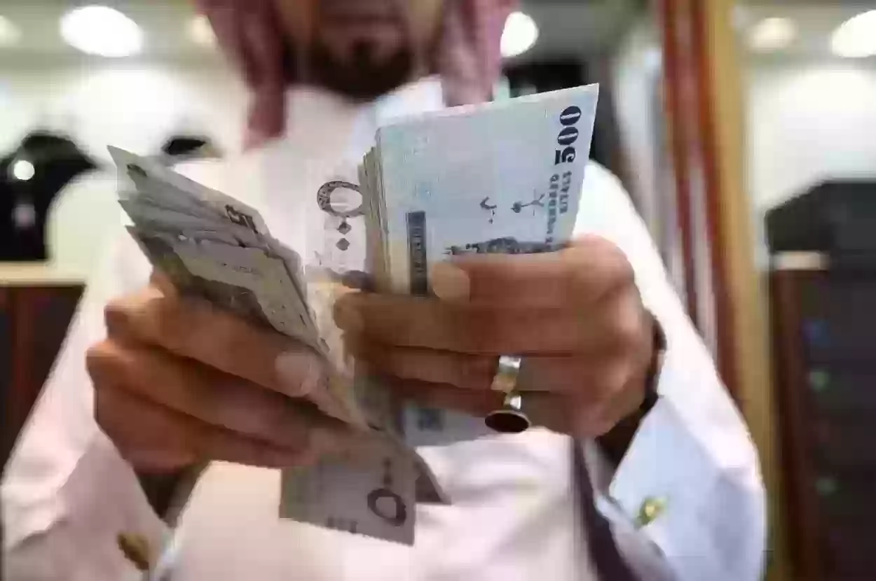 كم راتب الكاشير في السعودية 1445 أقل الرواتب في السعودية بالوظائف